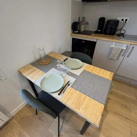 Hyper Centre Apartment