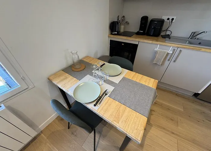 Hyper Centre Apartment